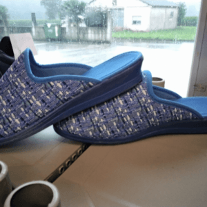 ZAPATILLA DE CASA DESCALZA AZUL