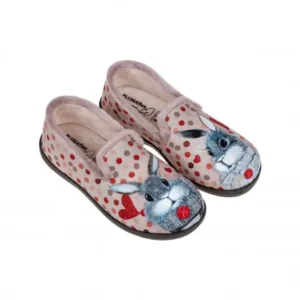 ZAPATILLA DE CASA CERRADA CON DETALLE CONEJO